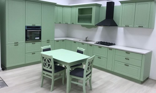 Bucatarie clasica vopsita verde