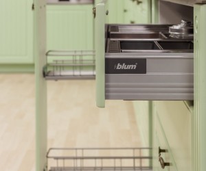 Accesorii bucatarii de calitate blum