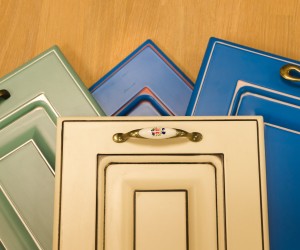 Bucatarie rustica din mdf vopsita